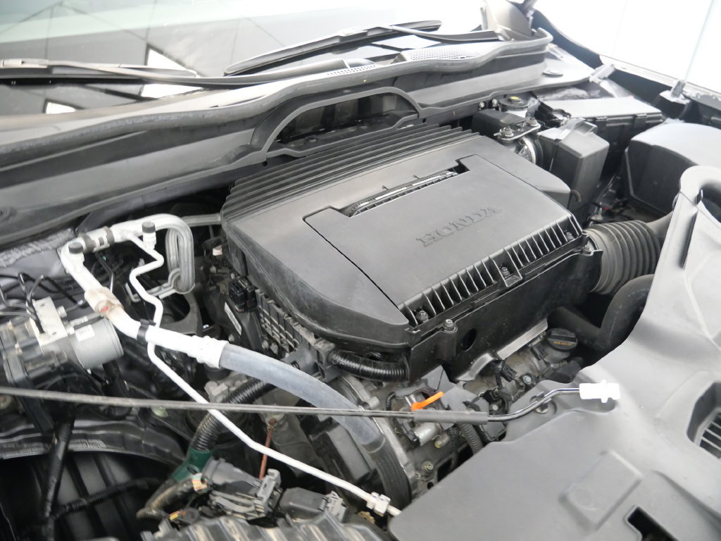 Used 2025 Honda Pilot Touring image 11