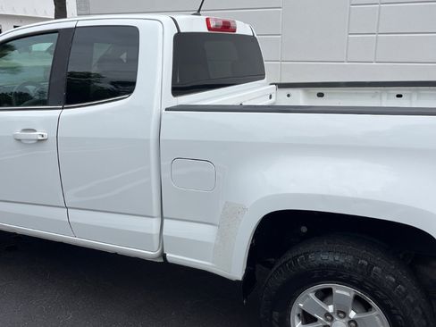 Used 2018 Chevrolet Colorado W/T w/ WT Convenience Package image 11