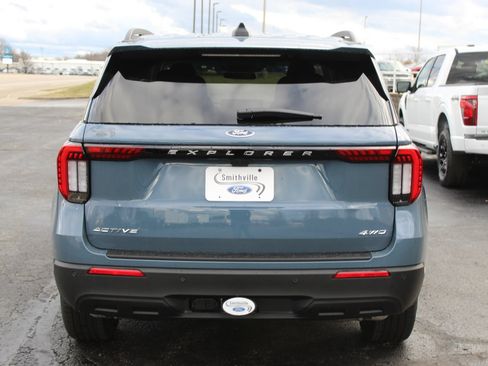 New 2026 Ford Explorer Active AWD/4WD image 7