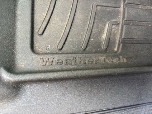 Used 2011 Chevrolet Silverado 2500 LT w/ Interior Plus Package image 46