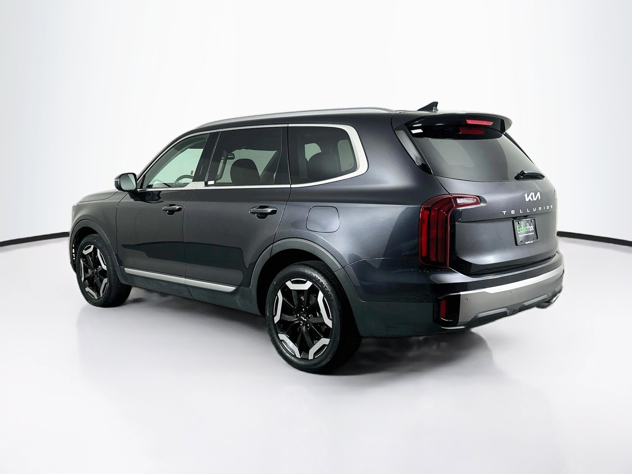 Used 2025 Kia Telluride S AWD/4WD image 5