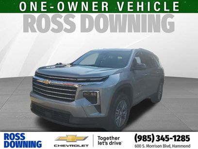 Used 2025 Chevrolet Traverse LT