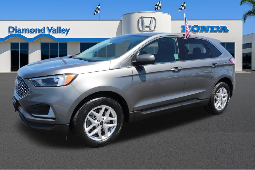 Used 2024 Ford Edge SEL AWD/4WD image 3