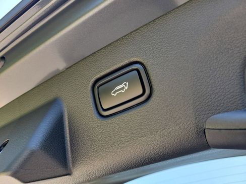 New 2026 Kia Sportage EX FWD image 15