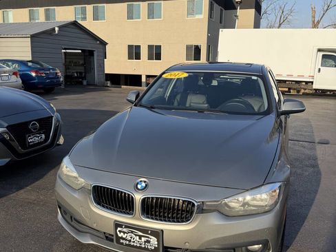 Used 2017 BMW 320i xDrive Sedan image 3