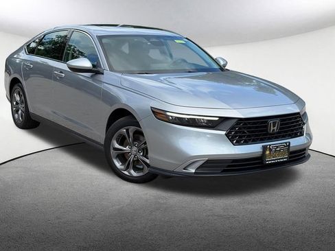 Used 2023 Honda Accord EX image 2