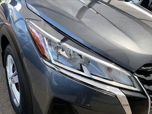 Used 2023 Nissan Kicks S FWD image 27