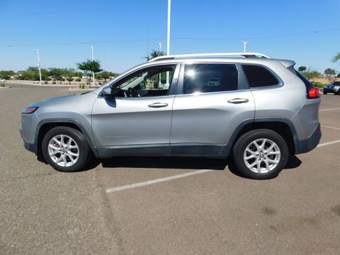 Used 2015 Jeep Cherokee Latitude image 8