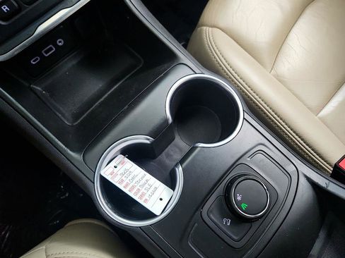Used 2019 GMC Terrain SLE FWD image 17