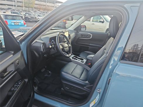 Used 2023 Ford Bronco Sport Outer Banks w/ Tech Package image 14