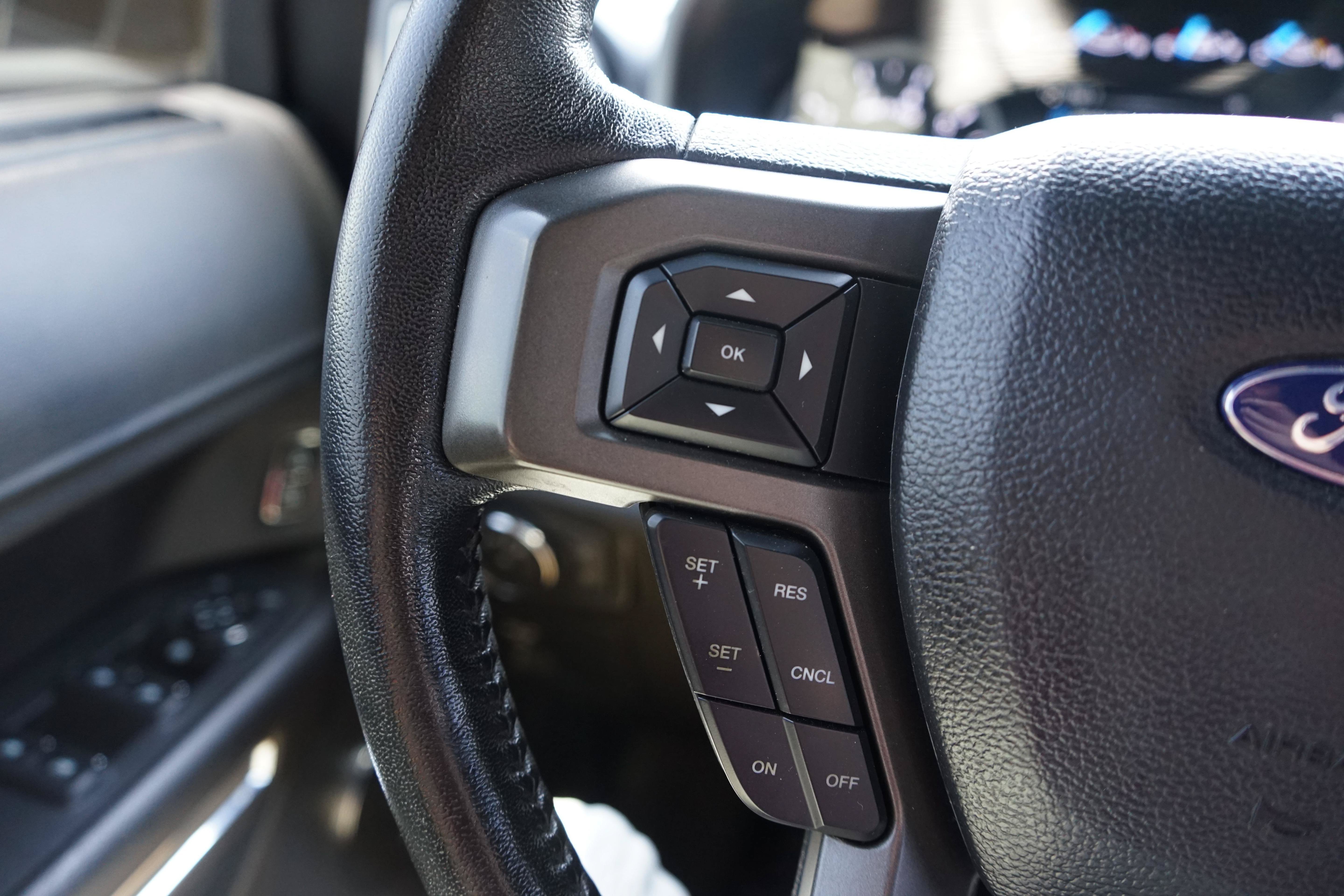 Used 2019 Ford Expedition XLT w/ Equipment Group 201A RWD image 13