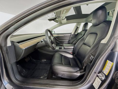 Used 2021 Tesla Model 3 Standard Range Plus image 19