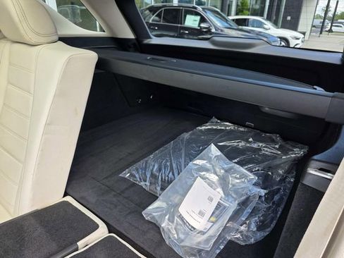 Certified 2022 Mercedes-Benz GLE 350 4MATIC w/ Warmth & Comfort Package image 11