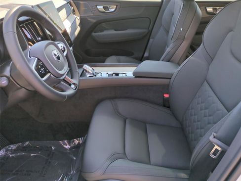 New 2026 Volvo XC60 B5 Plus w/ Climate Package AWD/4WD image 15