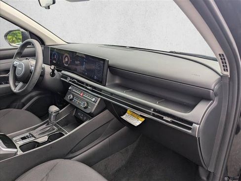 Used 2026 Hyundai Tucson SE FWD image 25