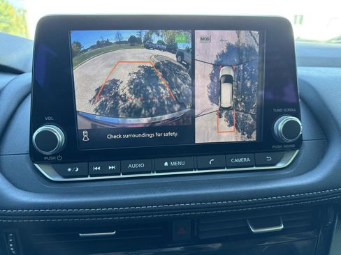 Used 2021 Nissan Rogue SV image 14