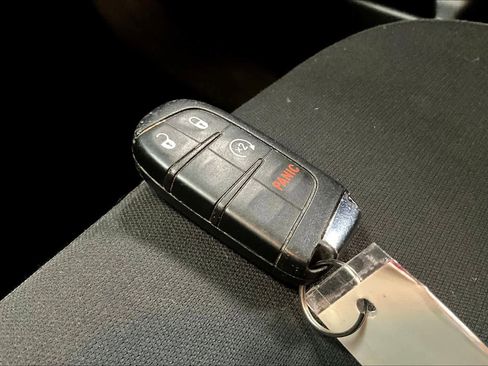 Used 2018 Jeep Compass Sport w/ Cold Weather Group image 18