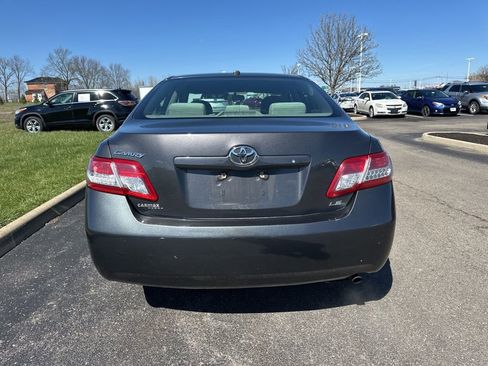 Used 2011 Toyota Camry LE image 8