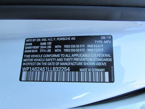 Used 2020 Porsche Macan S image 28