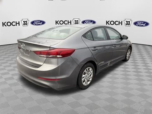 Used 2018 Hyundai Elantra SE image 7