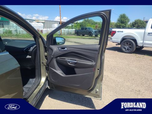 Used 2013 Ford Escape Titanium AWD/4WD image 16