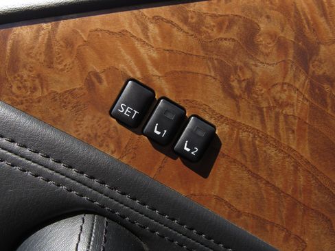 Used 2024 Nissan Armada SL image 26