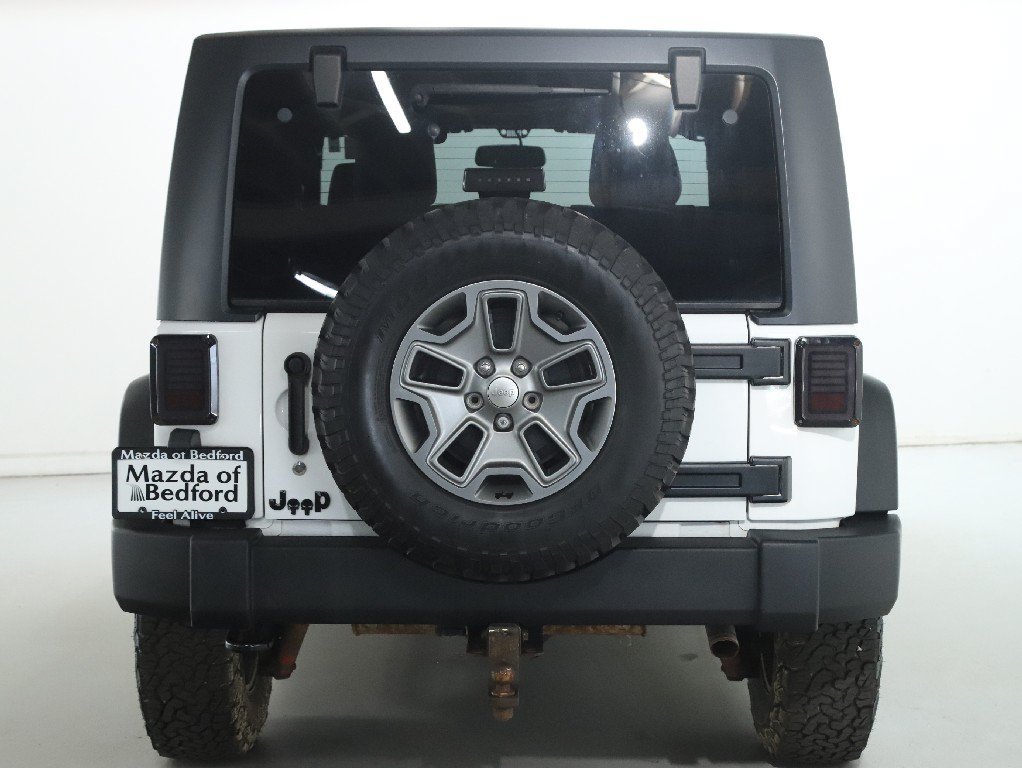Used 2017 Jeep Wrangler Rubicon w/ Connectivity Group AWD/4WD image 35