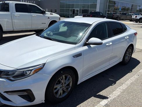 Used 2019 Kia Optima LX FWD image 1