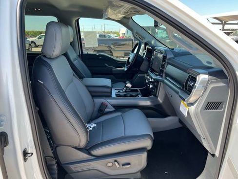 New 2025 Ford F150 Lariat w/ Equipment Group 501A Mid image 11