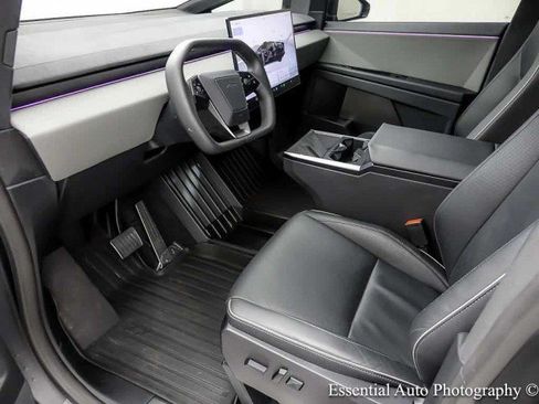 Used 2024 Tesla Cybertruck Cyberbeast AWD/4WD image 14