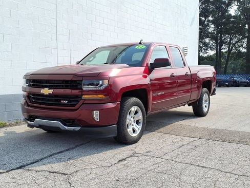 Used 2017 Chevrolet Silverado 1500 LT w/ All Star Edition AWD/4WD image 3