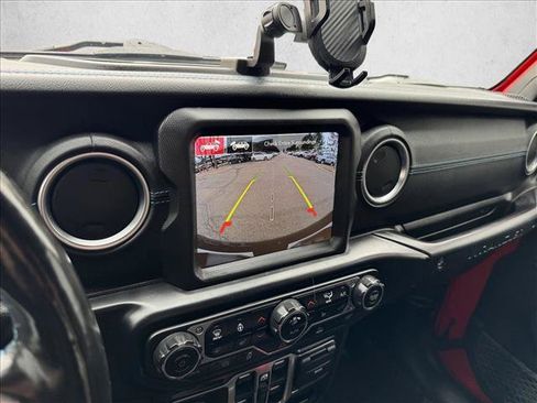 Used 2023 Jeep Wrangler Unlimited Rubicon 4xe w/ Cold Weather Group AWD/4WD image 14