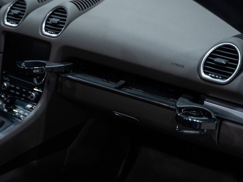 Used 2022 Porsche 718 Boxster RWD image 58