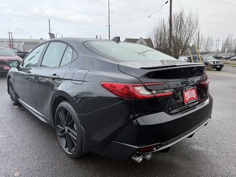 New 2026 Toyota Camry SE Nightshade image 6