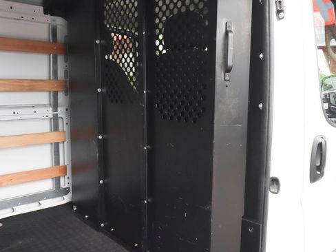 Used 2025 RAM ProMaster 2500 w/ U-Haul Equipment Group FWD image 12
