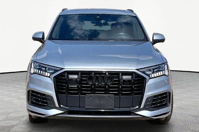 Used 2023 Audi Q7 3.0T Prestige w/ Prestige Package AWD/4WD image 3