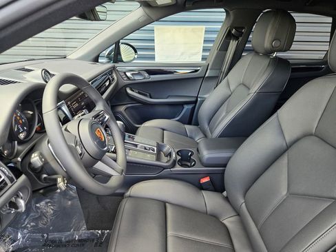 New 2026 Porsche Macan image 26