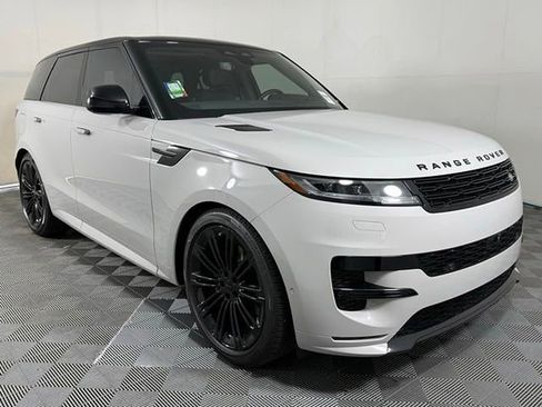 New 2026 Land Rover Range Rover Sport Dynamic SE AWD/4WD image 10