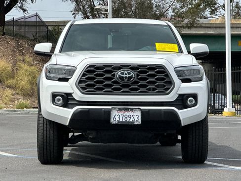 Used 2023 Toyota Tacoma TRD Off-Road image 7