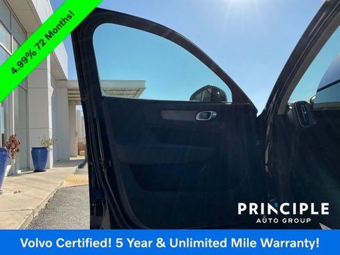 Certified 2025 Volvo XC40 B5 Core image 14