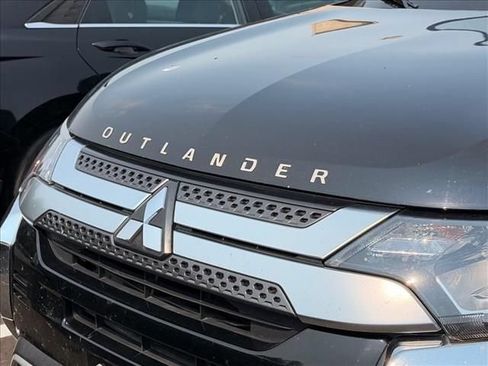 Used 2020 Mitsubishi Outlander ES AWD/4WD image 19