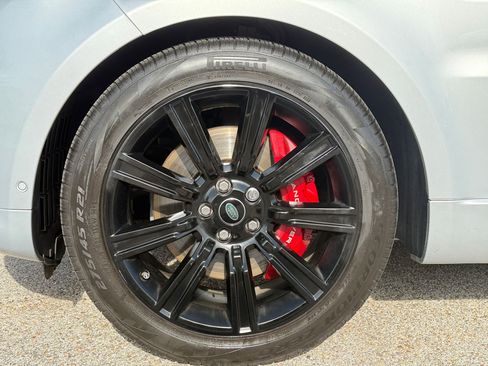 Used 2021 Land Rover Range Rover Sport HST image 11