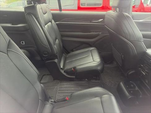 Certified 2024 Jeep Grand Cherokee L Limited image 7