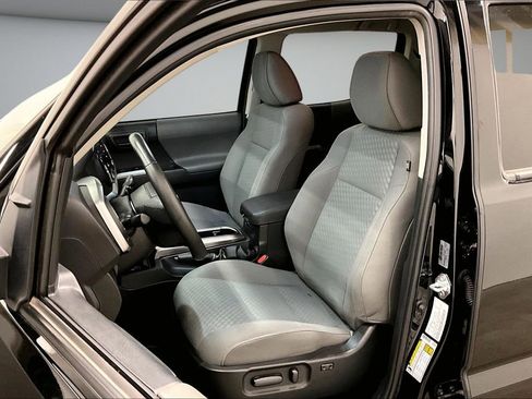Used 2023 Toyota Tacoma SR5 AWD/4WD image 22