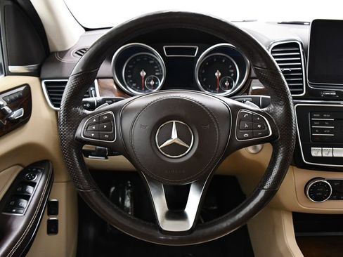 Used 2019 Mercedes-Benz GLS 550 4MATIC image 9