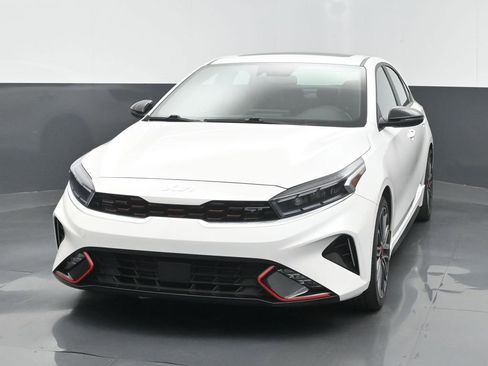 Used 2023 Kia Forte GT w/ GT2 Package FWD image 2