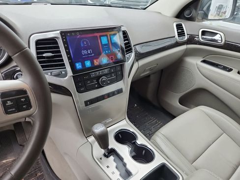 Used 2011 Jeep Grand Cherokee Laredo AWD/4WD image 10