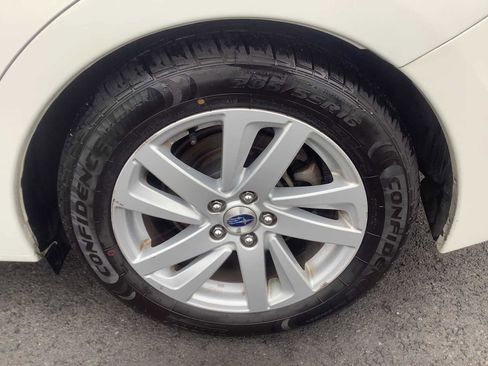 Used 2016 Subaru Impreza 2.0i Premium image 7