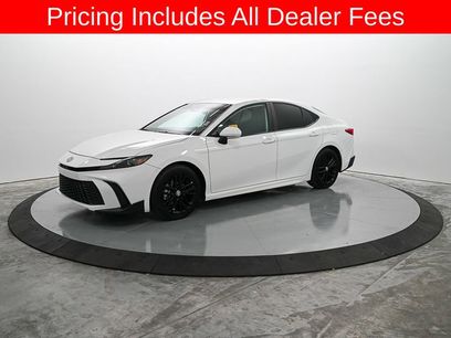 Used 2025 Toyota Camry SE