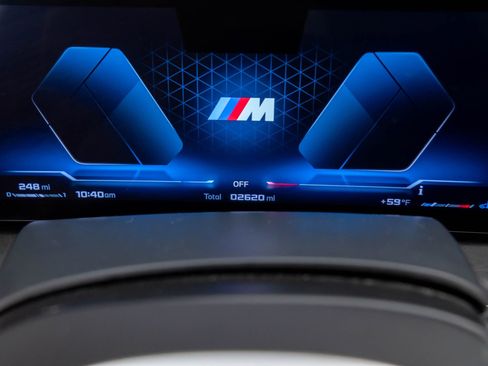 Certified 2025 BMW X5 M60i w/ Climate Comfort Package image 24